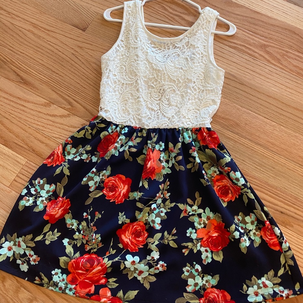 Floral lace dress